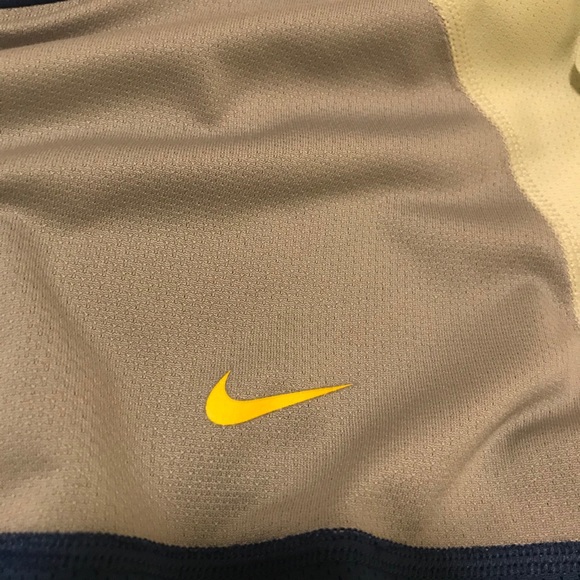 Nike Performance Top - Picture 9 of 10